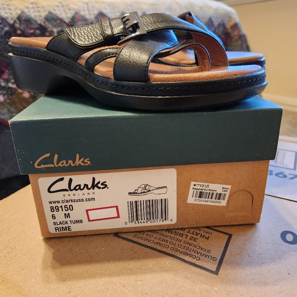 Woman's Sandals, Size 6M